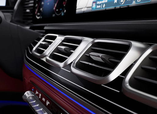 Mercedes-Benz GLE interior air vents with ambient lighting and premium dashboard design