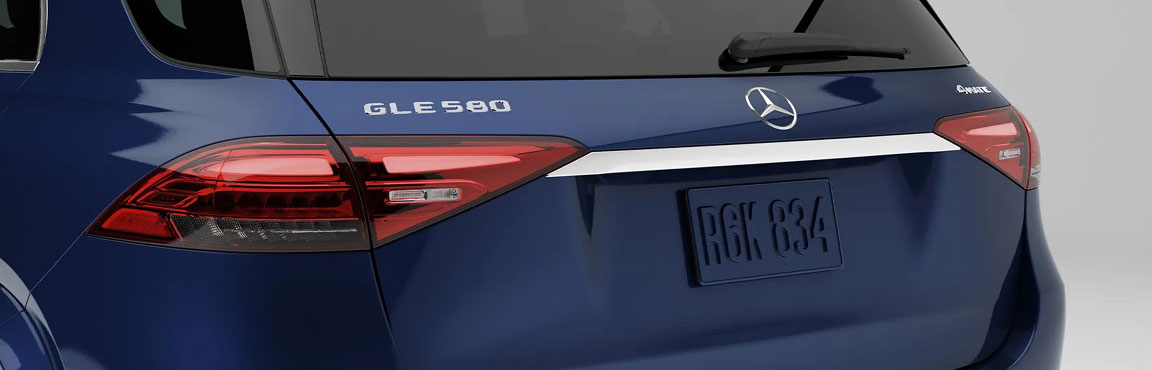 Mercedes-Benz GLE 580 4MATIC rear badge and LED taillight close-up highlighting luxury SUV exterior details.