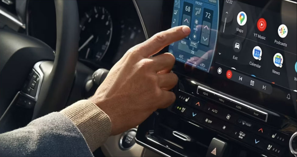 Toyotas vehicle interactive media screen